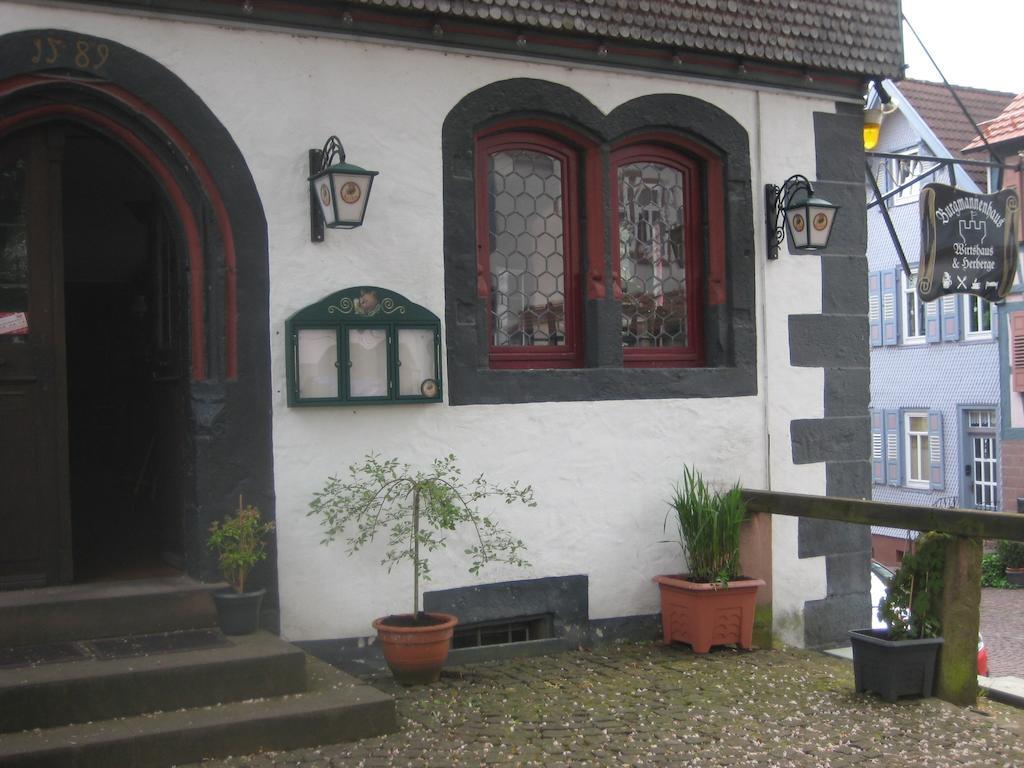Burgmannenhaus Hotel Steinau an der Straße Exterior foto